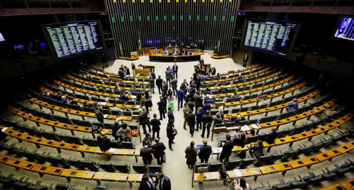 Câmara aprova PEC que prevê recursos para a prevenção de desastres naturais