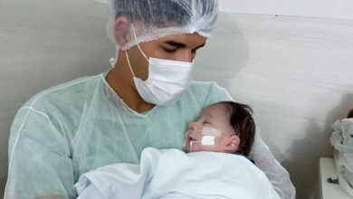 Filho do cantor Zé Vaqueiro morre aos 11 meses; bebê sofria de síndrome rara