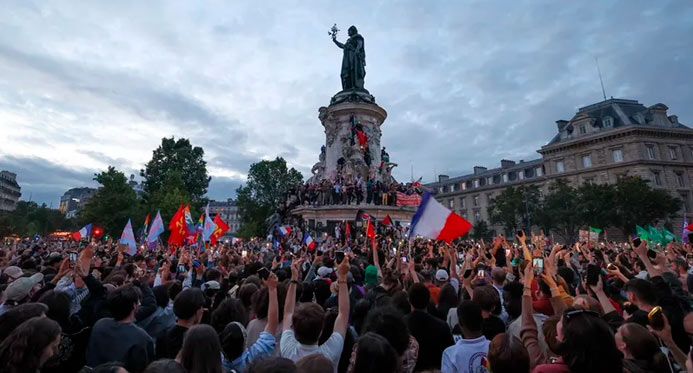 França: Em reviravolta, esquerda vence eleições legislativas, mas não forma maioria