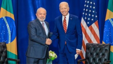 Lula conversa por telefone com Biden sobre G20, trabalho e Venezuela