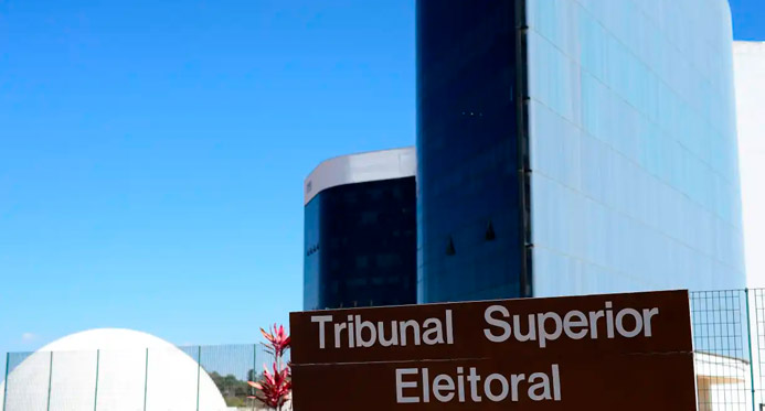 TSE cancela envio de servidores para acompanhar eleição na Venezuela