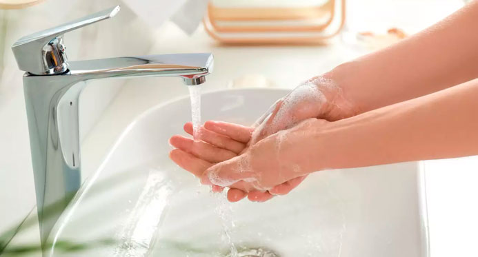Você ainda lava as mãos com frequência? Entenda a importância durante o inverno