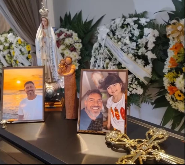 Detalhe no caixão de vítima do voo 2283 é de cortar o coração