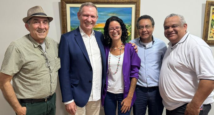 João Coser anuncia Priscila Manso (PV) como sua vice para disputa em Vitória