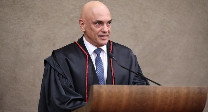 Alexandre de Moraes convoca 1ª Turma do STF para julgar suspensão da plataforma X