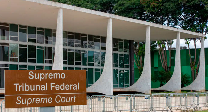 Moraes pede comprovação de novos representantes do X no Brasil