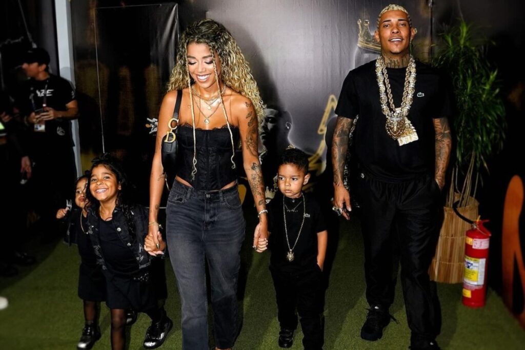 Poze do Rodo, Vivi Noronha e os três filhos