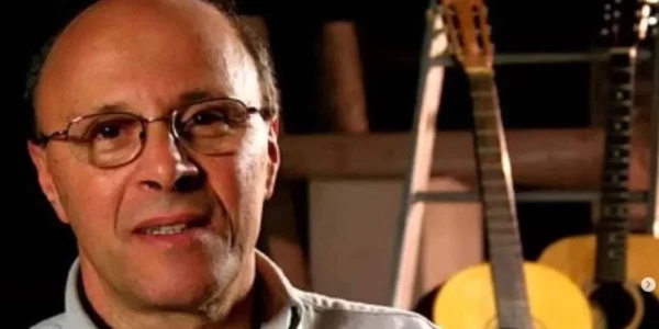 Querido cantor morre após travar batalha contra doença; ele estava afastado dos palcos