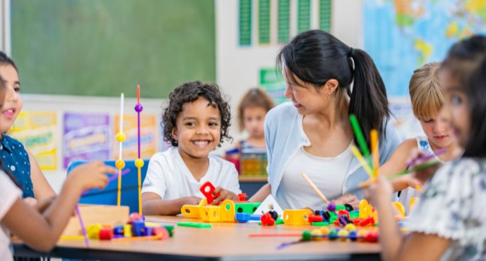 Câmara aprova inclusão de professores da Educação Infantil na carreira do magistério