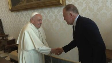 Casagrande é recebido pelo Papa Francisco, no Vaticano