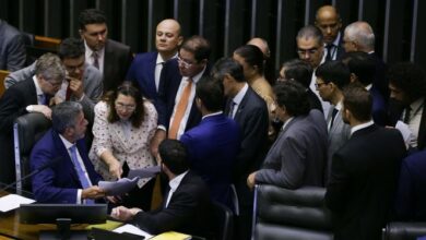 Congresso aprova PEC de corte de gastos e abre caminho para promulgação