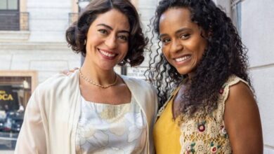 Clarice (Carol Castro) e Beatriz (Duda Santos) em "Garota do Momento"