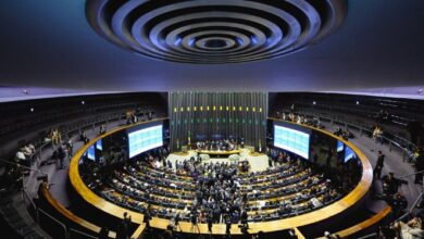 Governo Federal regulamenta "emendas pix" para destravar recursos e evitar crise no Congresso