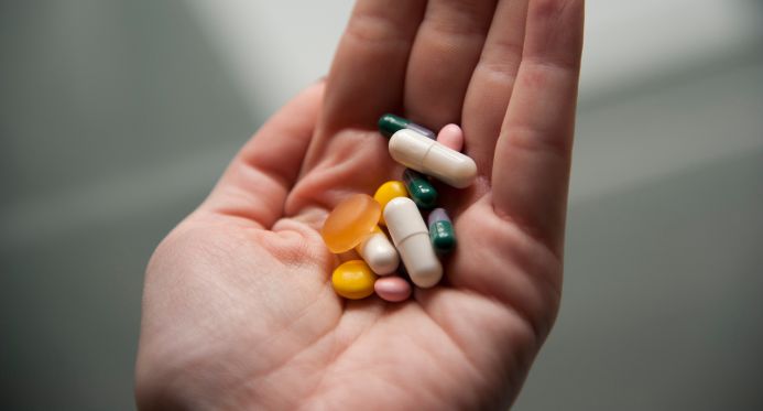 Isenção de imposto para medicamentos importados de uso próprio é aprova e vai à sanção