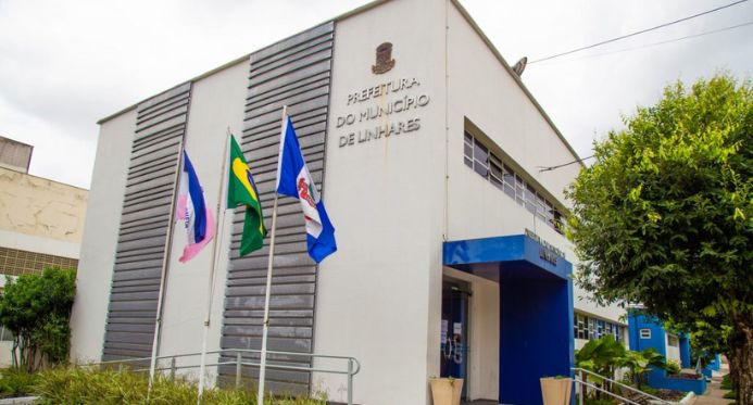 Prefeitos, vices e vereadores tomam posse nesta quarta-feira (1)
