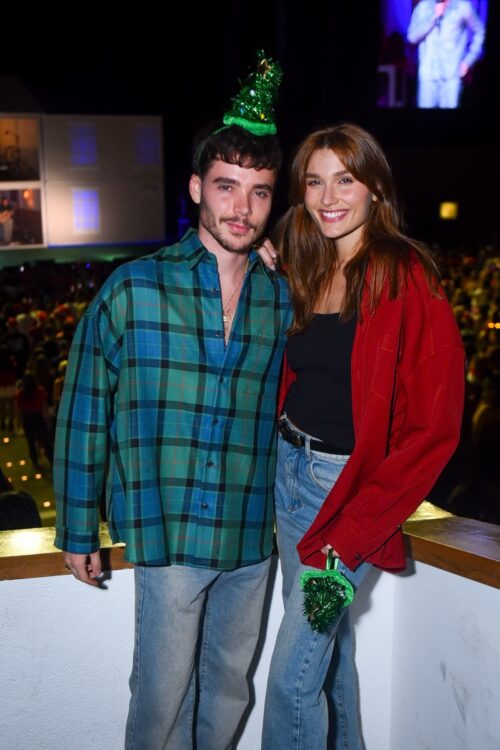 Sasha e João Lucas na área vip