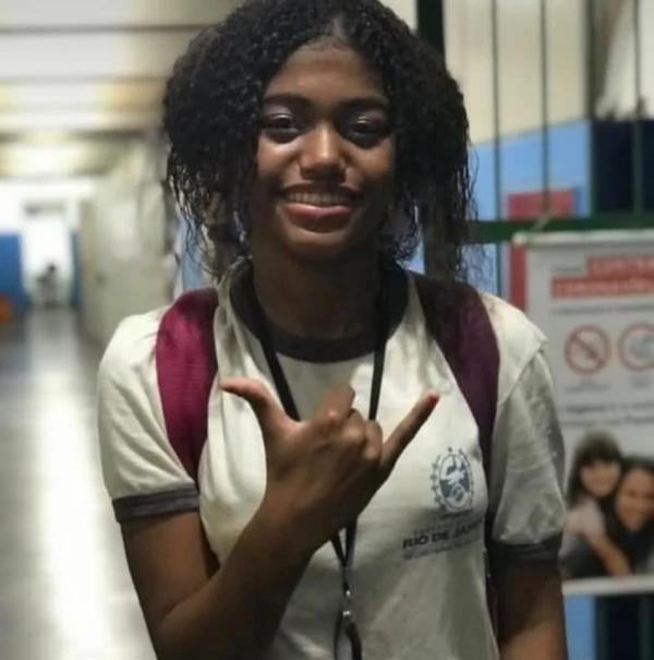 Adolescente de 16 anos perde a vida enquanto estava sendo batizada; pastor está desaparecido