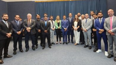 Lucas Scaramussa, Franco Fiorot e vereadores são empossados em Linhares