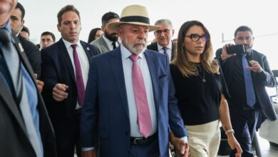 Lula critica mudanças na Meta e convoca reunião: "Extremamente grave"