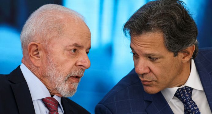 Lula sanciona, com vetos, primeira lei que regulamenta reforma tributária