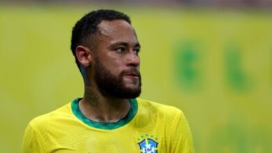 Neymar retorna ao Santos após 12 anos fora do clube