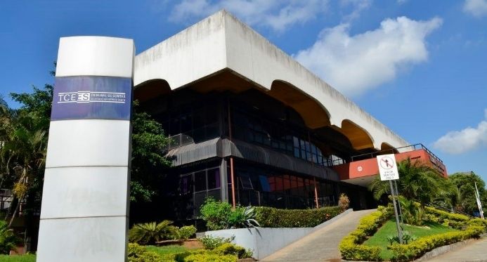 TCE-ES suspende aumento de salário em seis prefeituras capixabas