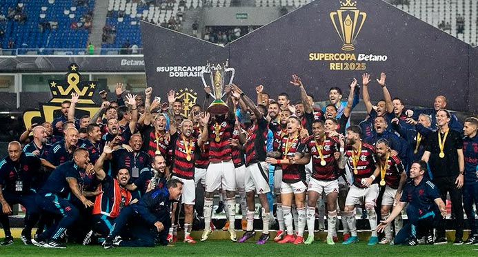 Bruno Henrique brilha e Flamengo conquista Supercopa do Brasil