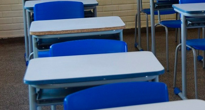 Câmara aprova proposta que proíbe escolas de recusar matrículas