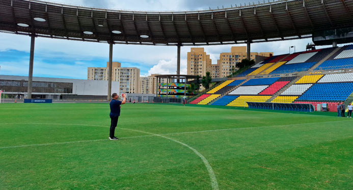 Comissão da FIFA visita Estádio Kleber Andrade para Copa do Mundo Feminina 2027