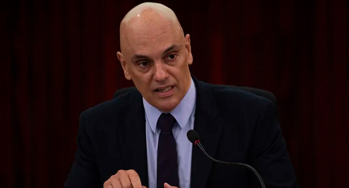 Moraes manda rede social X pagar multa de R$ 8,1 milhões