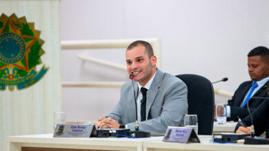 Vereador se destaca como representante da juventude na Câmara de Linhares