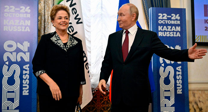Dilma é reeleita para Banco do Brics após aval de Putin