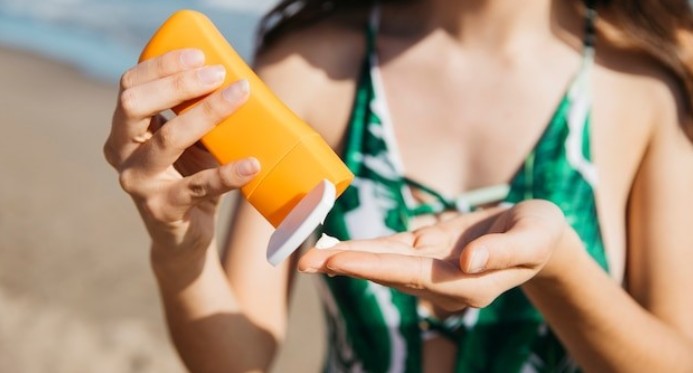Especialista dá dicas essenciais para uma pele protegida no carnaval
