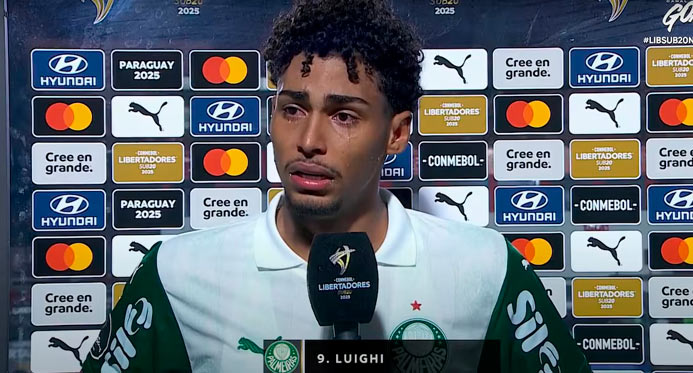 Jogador do Palmeiras é vítima de racismo em competição da Conmebol