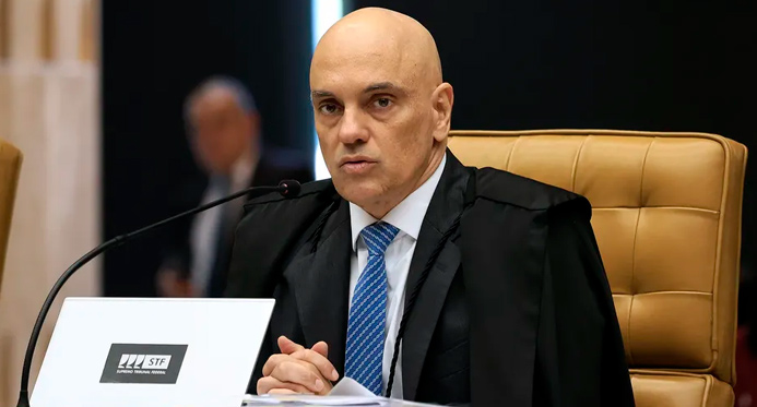 Moraes libera denúncia para julgamento e pede data a Zanin