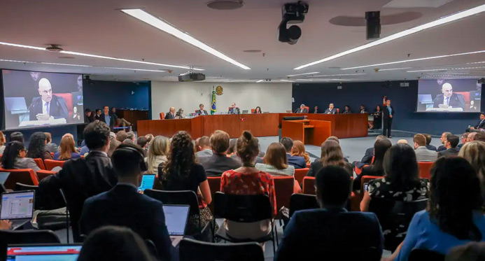 “Não foi passeio no parque”, diz Moraes sobre ataques golpistas