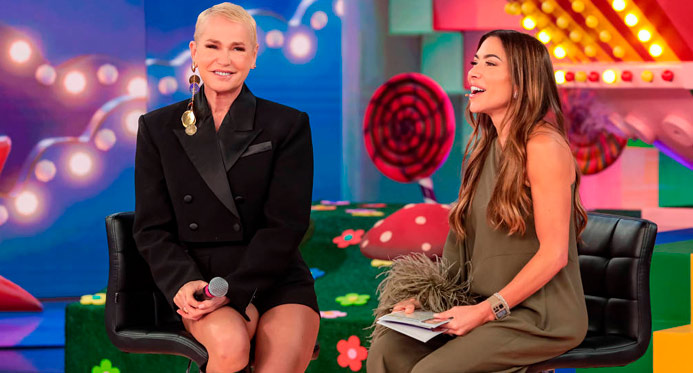 Xuxa relembra frase de Bolsonaro e diz: 'Vontade de pegar e dar um soco'