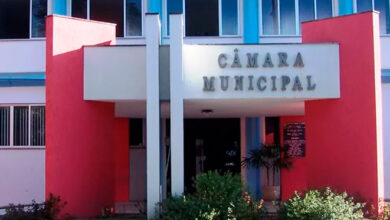 Câmara de Aracruz propõe aumento de 66% nos salários dos vereadores e cria 34 novos cargos