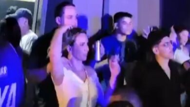 Casado, prefeito de Vitória é visto em clima de romance com vice durante show no Piauí