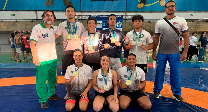 Com 17 medalhas, Espírito Santo termina em 4º lugar no Circuito Nacional de Wrestling
