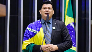 Direção da Câmara pede suspensão do mandato de Gilvan da Federal