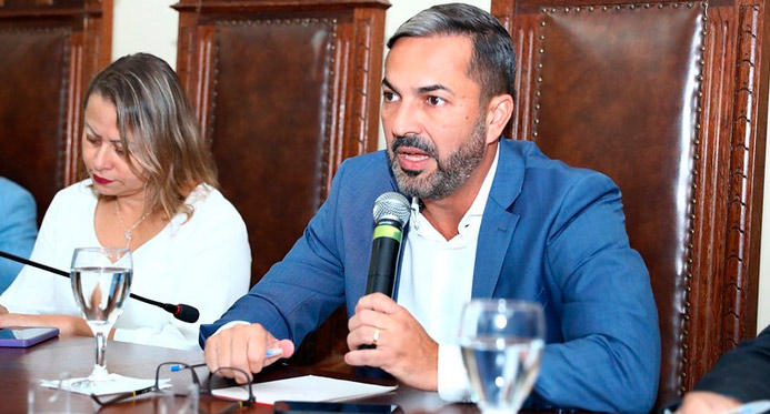 ES ultrapassa mínimo constitucional e investe mais de R$ 5,2 bilhões em saúde pública em 2024