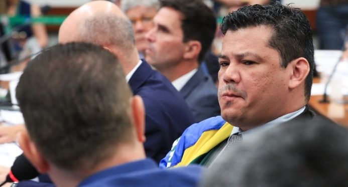 Gilvan da Federal tem mandato suspenso após chamar ministra Gleisi Hoffmann de ‘prostituta’