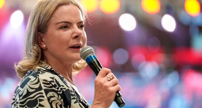 Gleisi apresenta queixa-crime ao STF contra deputado federal do ES por injúria e difamação