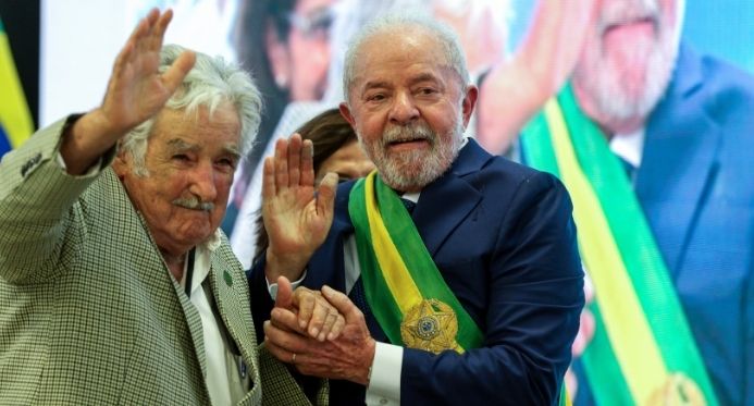 Lula confirma ida ao Uruguai para o velório de Mujica após retorno da China