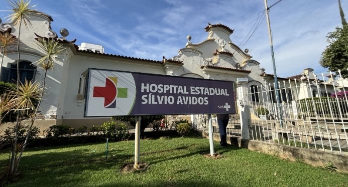 Técnica cobra R$ 15 mil por tratamento no SUS e é presa em hospital de Colatina
