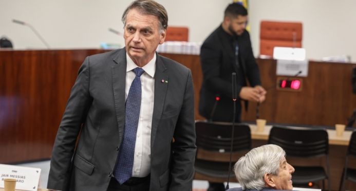 Abin paralela espionou autoridades para favorecer Bolsonaro, aponta PF
