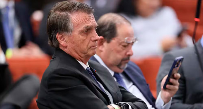 Bolsonaro pede desculpa a Moraes e diz não ter indícios de denúncia contra ministros
