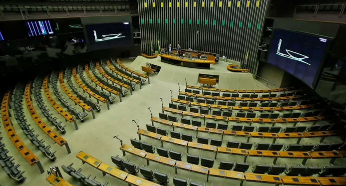 Congresso aprova projeto que aumenta o número de deputados federais