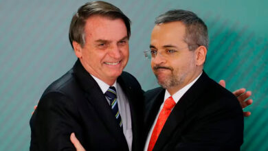 'Eu fui muito otário', diz ex-ministro Weintraub após Bolsonaro chamar apoiadores do golpe de 'malucos'